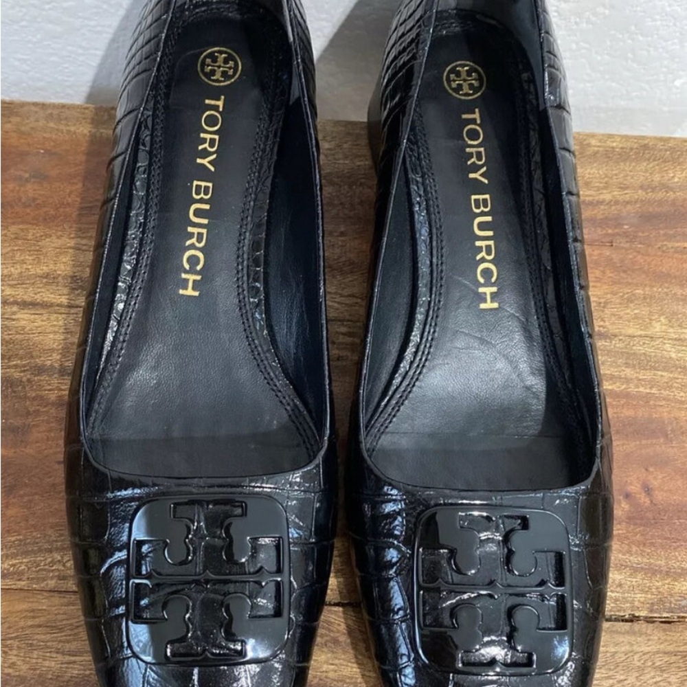 Tory Burch Women’s Georgia Croc Leather Pump